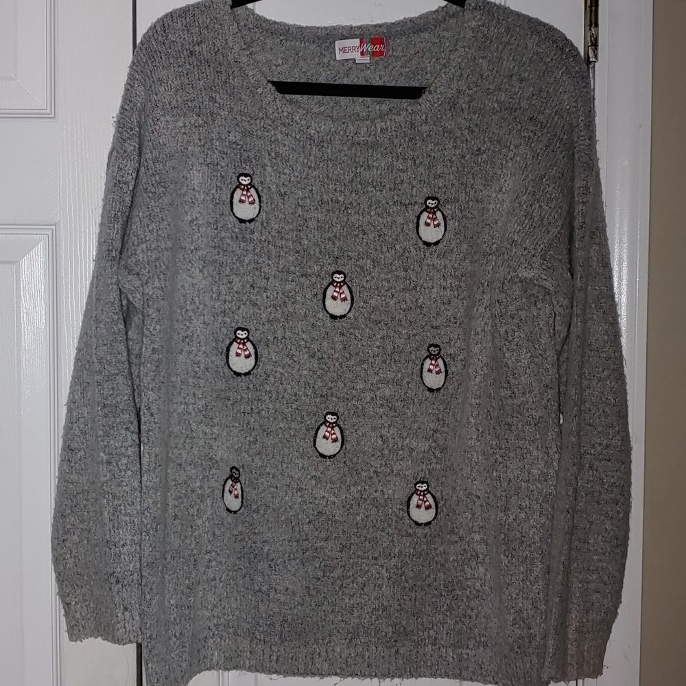 Belk Merry Wear Penquin Snowman sweater SZ M Super soft